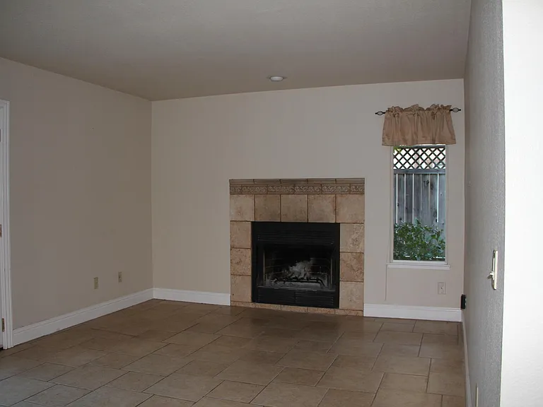 112 Garrett Dr — Photo 15