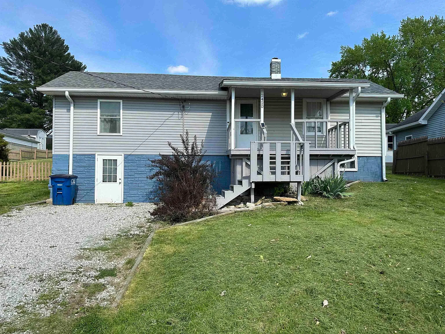 2420 L St photo 1