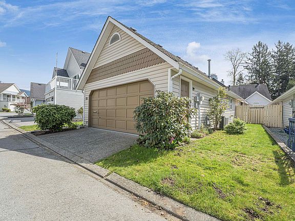 3rd image of 2865 Glen Dr #55
