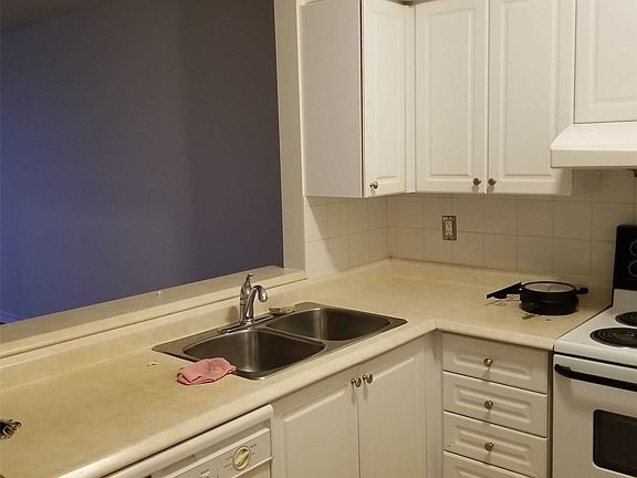 5th image of 152 Saint Patrick St #Penthouse 02