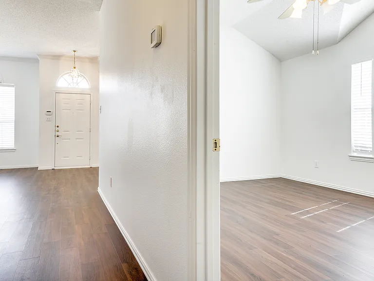 8611 Ironwood Dr — Photo 8