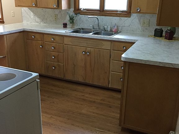 Kitchen with new countertops