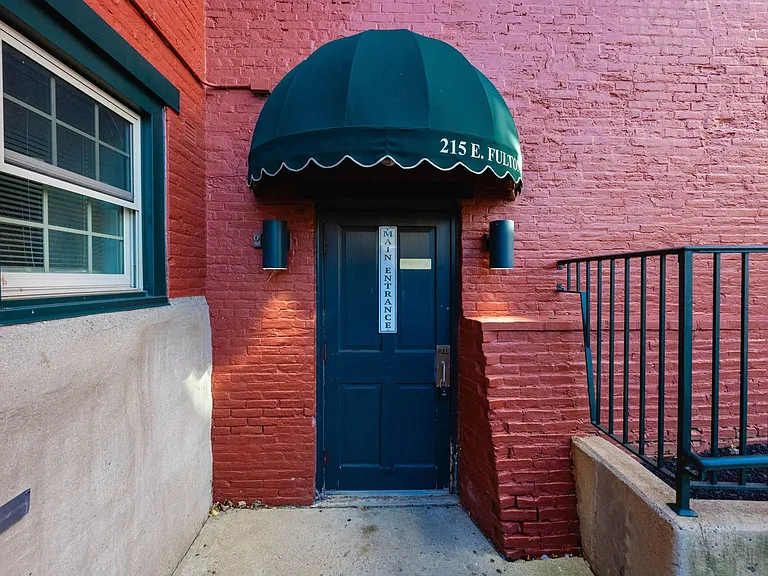 Welcome to Rosenwald Apartments - From Studios to 2 bedrooms Located in Downtown Lancaster! — Photo 6