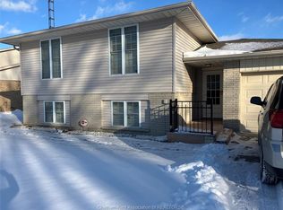 8 Regal Pl, Chatham Kent, ON N7M5P5