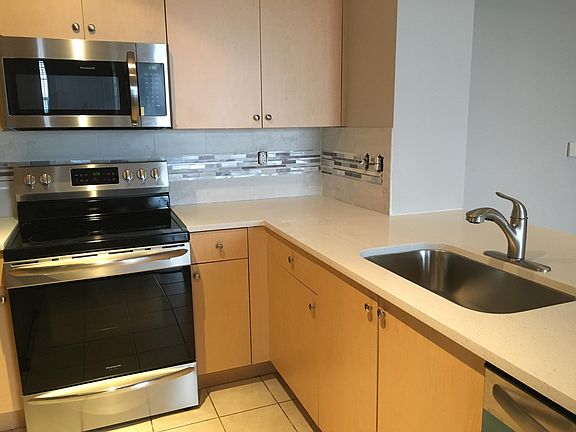 4th image of 616 Clearwater Park Rd APT 1204