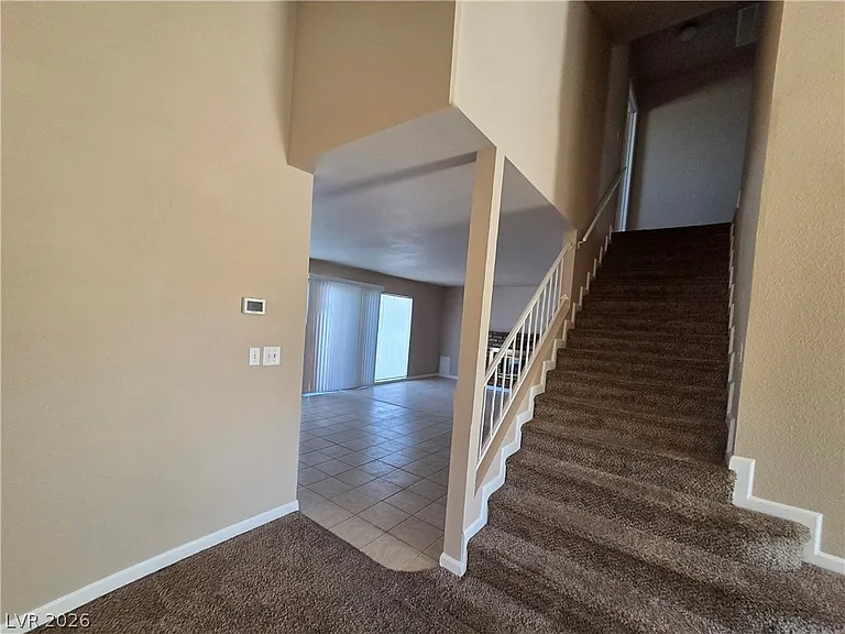 1745 Mount Hood St — Photo 8
