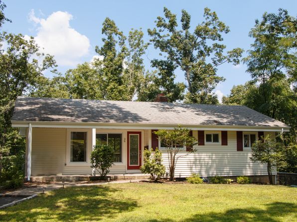 38 Colony Ct