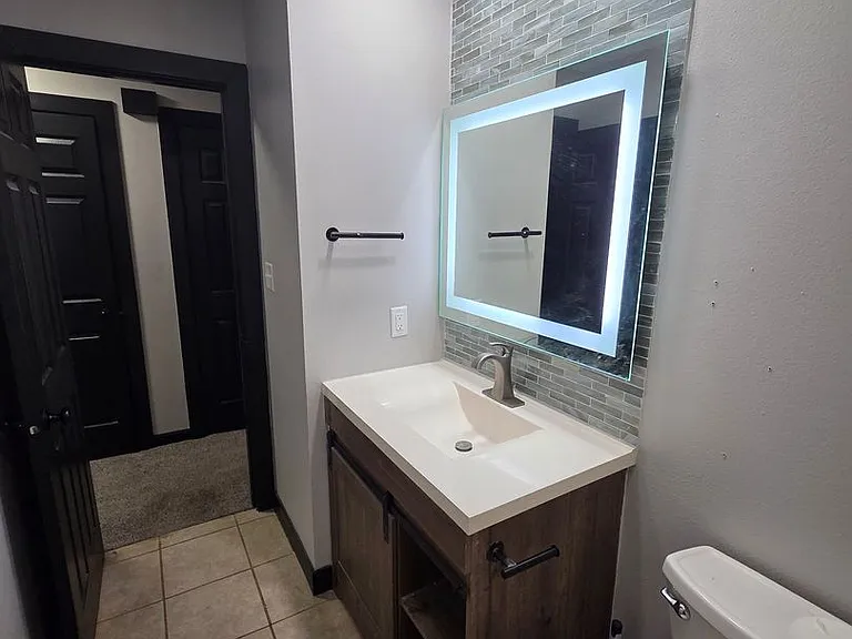 215 Knoll Dr — Photo 6