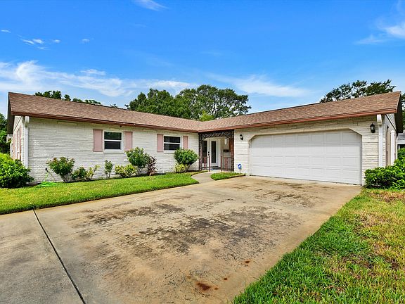 4th image of 8403 Lopez Dr