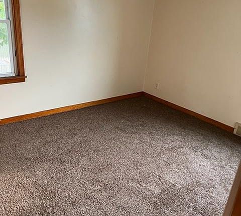 2nd image of 536 26th St #2