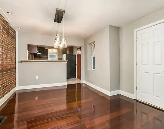 140 Home St — Photo 23