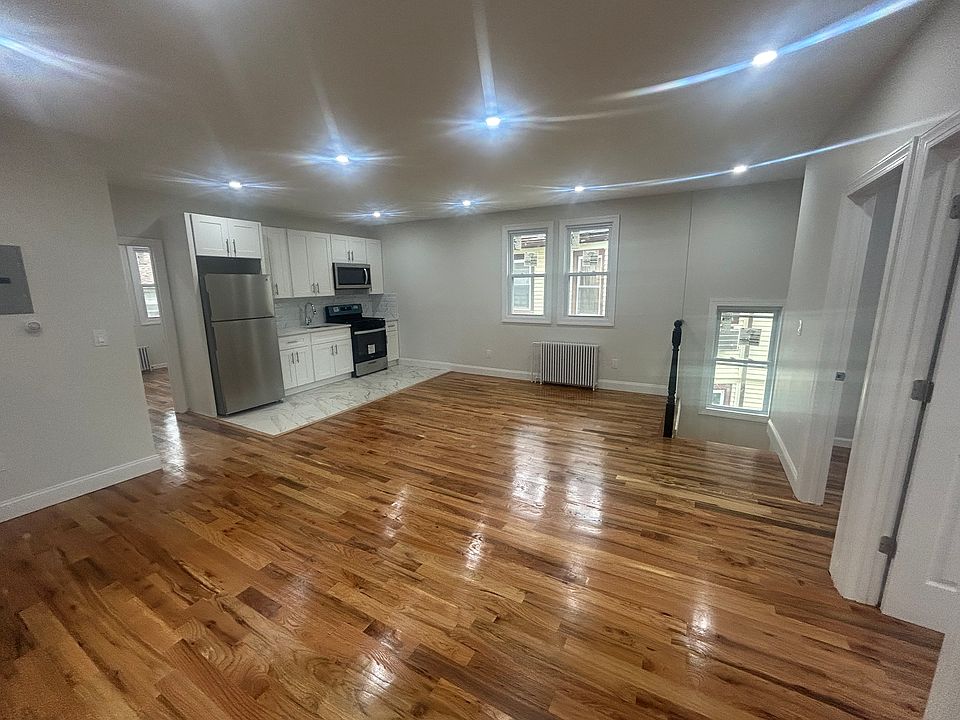 Living room dining room