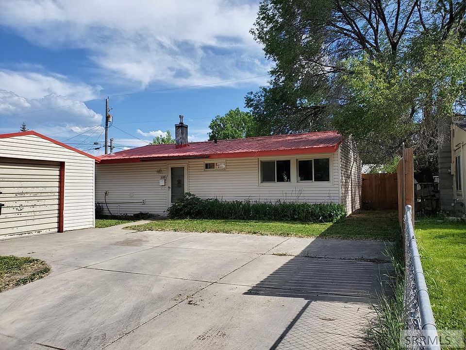 1st image of 1088 Lovejoy St