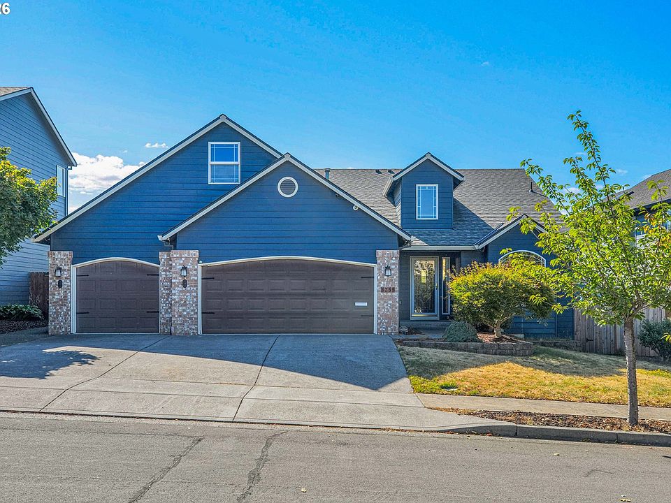 1st image of 3755 NE 203rd Ave