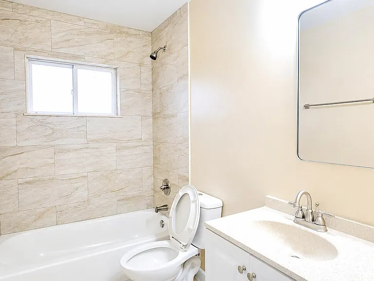 4727 Southern Pacific Dr — Photo 15