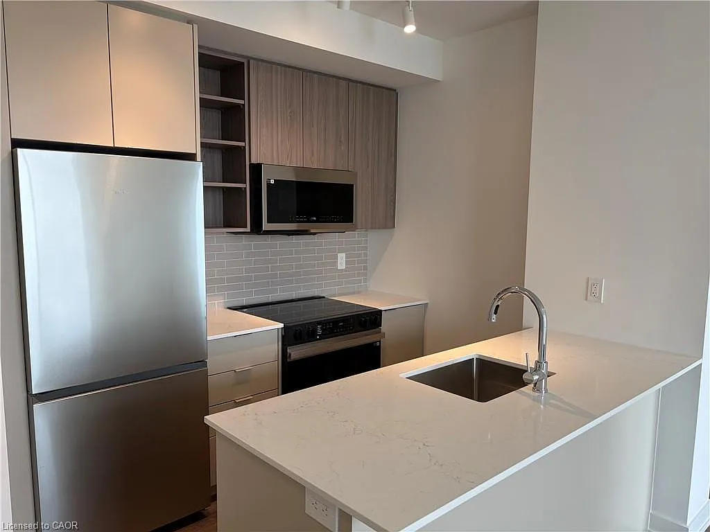 Building Photo - 2075 Lakeshore Rd #1301