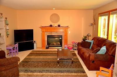 4th image of 1415 195th St SW