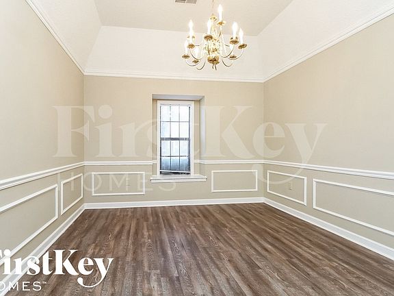 4th image of 8119 Green Belt Dr