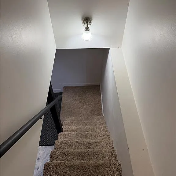 713 Plaza Dr — Photo 7