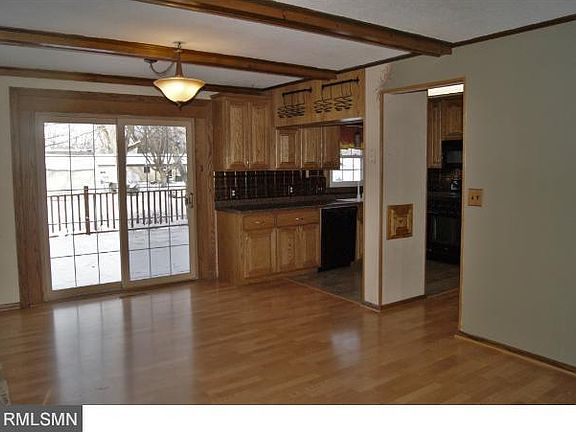 4th image of 1006 W Prairie St
