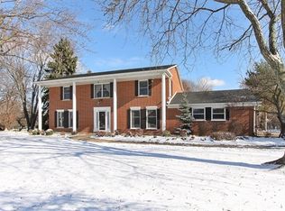 29 Clover Ln, Deer Park, IL 60010