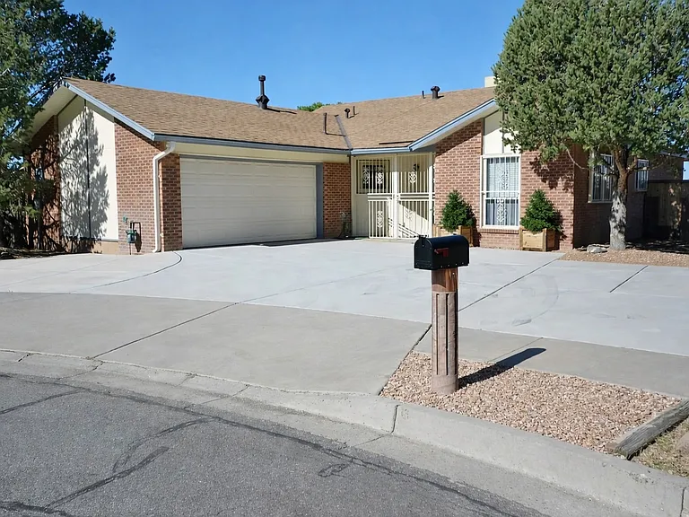 1125 Monte Alto Ct NE — Photo 5