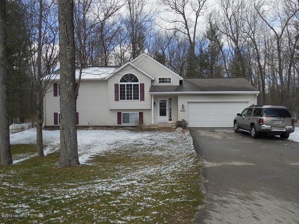 1st image of 7433 E Oakridge Ct