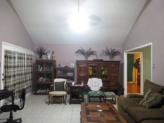 2nd image of 2701 Encino Ct