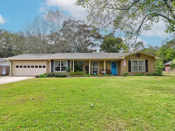 1004 Northfield Cir, Dothan, AL 36303