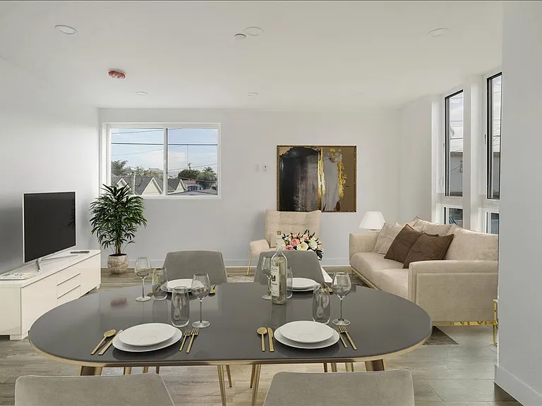 4553 Saturn St — Photo 13