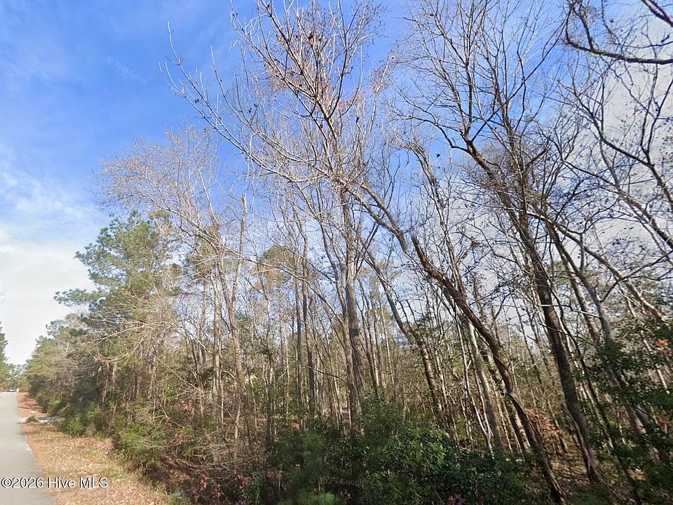 2nd image of 143 N Line Drive