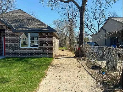 3621 Bright St — Photo 8
