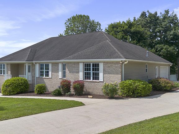 2nd image of 268 Bartlett Cir NE