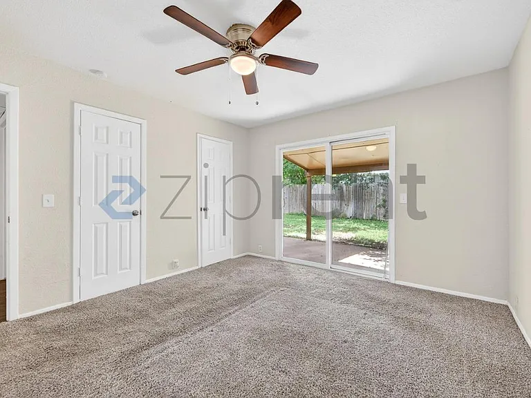 5020 Donnelly Ave #5022 — Photo 23
