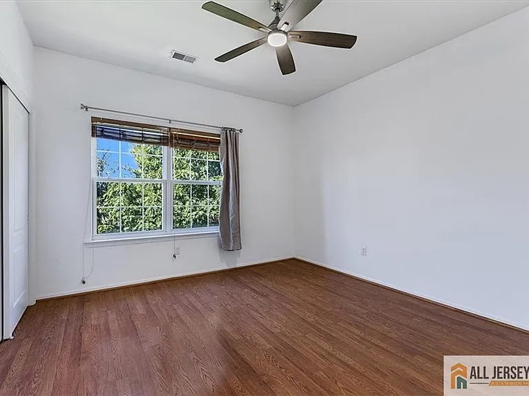 932 Del Negro Ct #932 — Photo 17