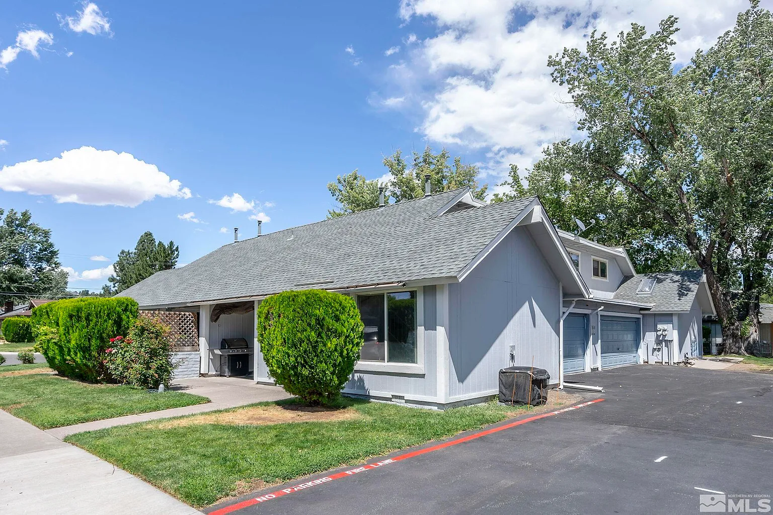 2390 Oppio St photo 1