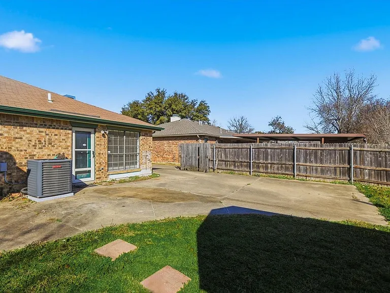5722 Westchase Dr — Photo 26