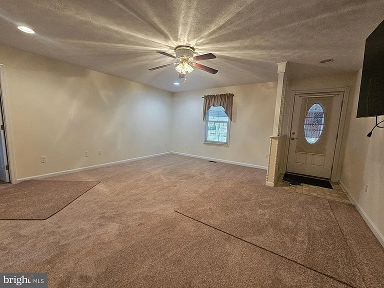 43475 Windy Way — Photo 6
