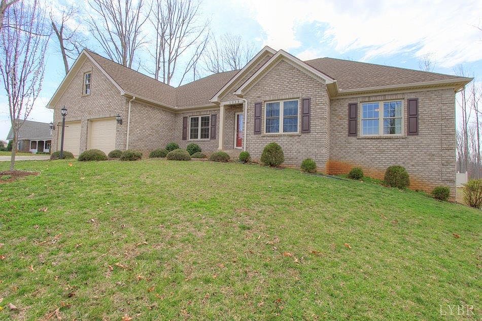 1st image of 1089 Oak Lawn Dr N