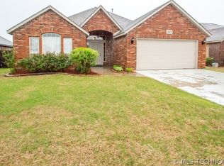 18914 E 49th Pl, Tulsa, OK 74134