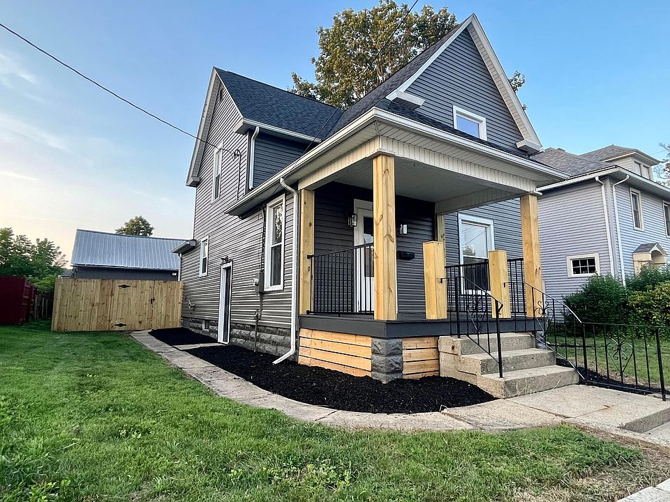 1st image of 209 Oak St