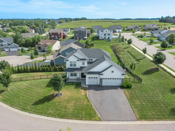 601 Blue Heron Cir, Jordan, MN 55352