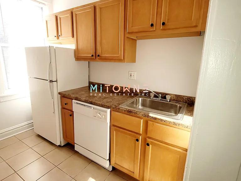 6970 Sheridan — Photo 7