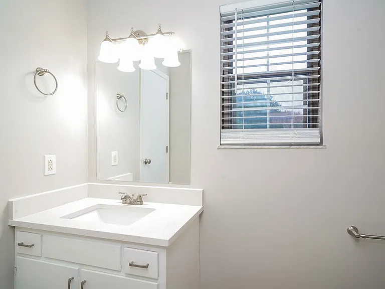 3420 Wedgewood Dr — Photo 18