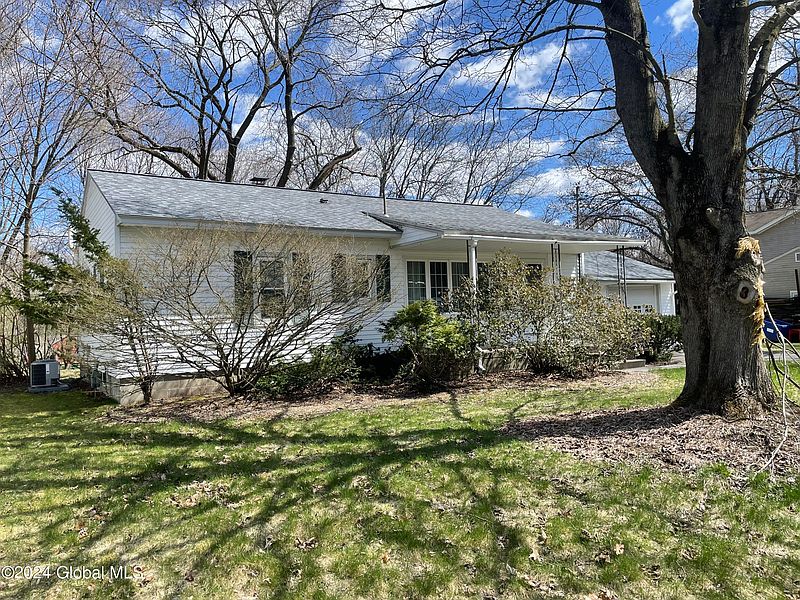 2nd image of 15 Ralmar Drive