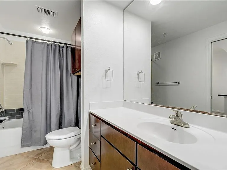 2505 San Gabriel St #206 — Photo 12