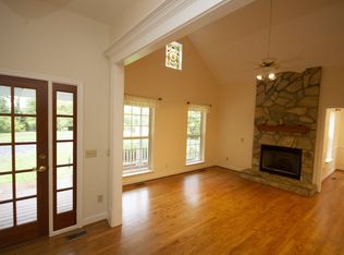 1935 Secretarys Rd, Scottsville, VA 24590