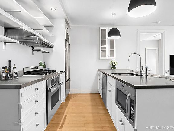 5th image of 110 Livingston St APT 11A