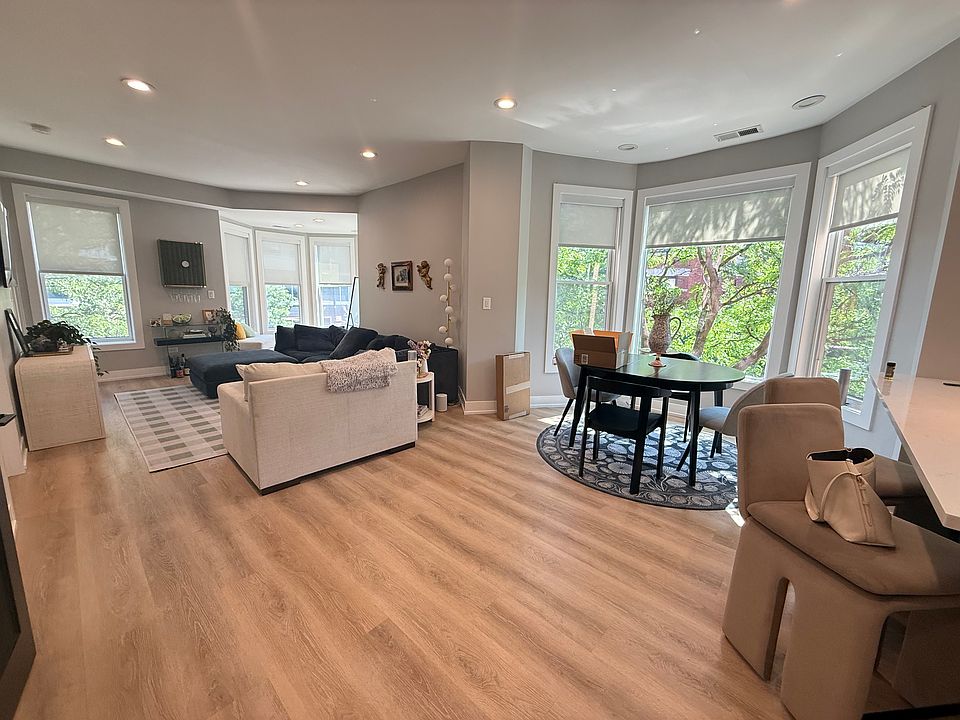 1st image of 1701 W Division St APT 2E