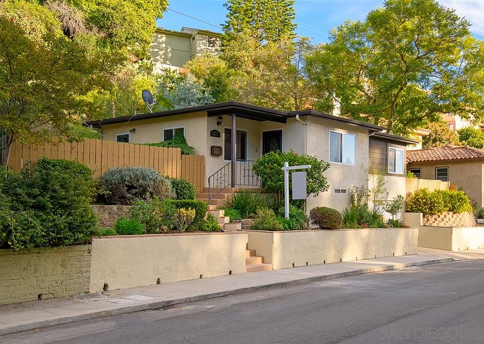 2nd image of 4475 Revillo Dr